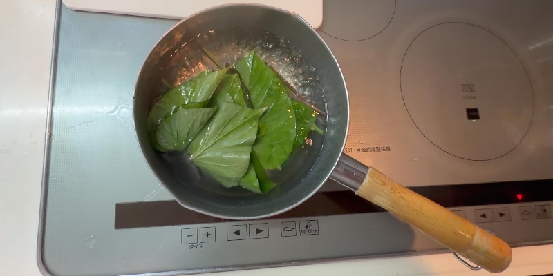 サツマイモの葉茎茹