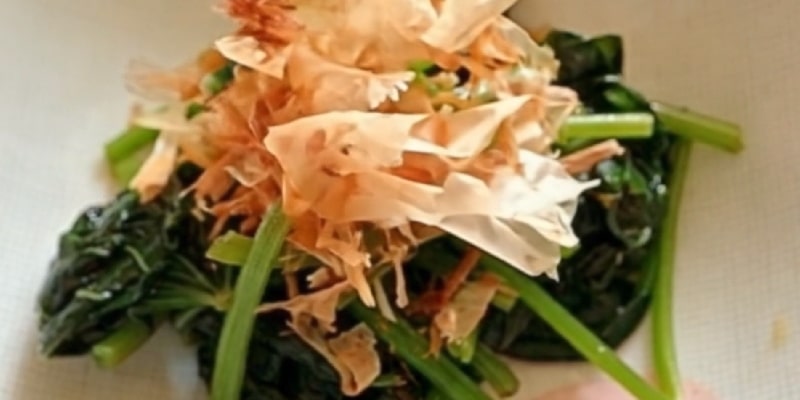 サツマイモの葉茎茹水切後鰹節醤油