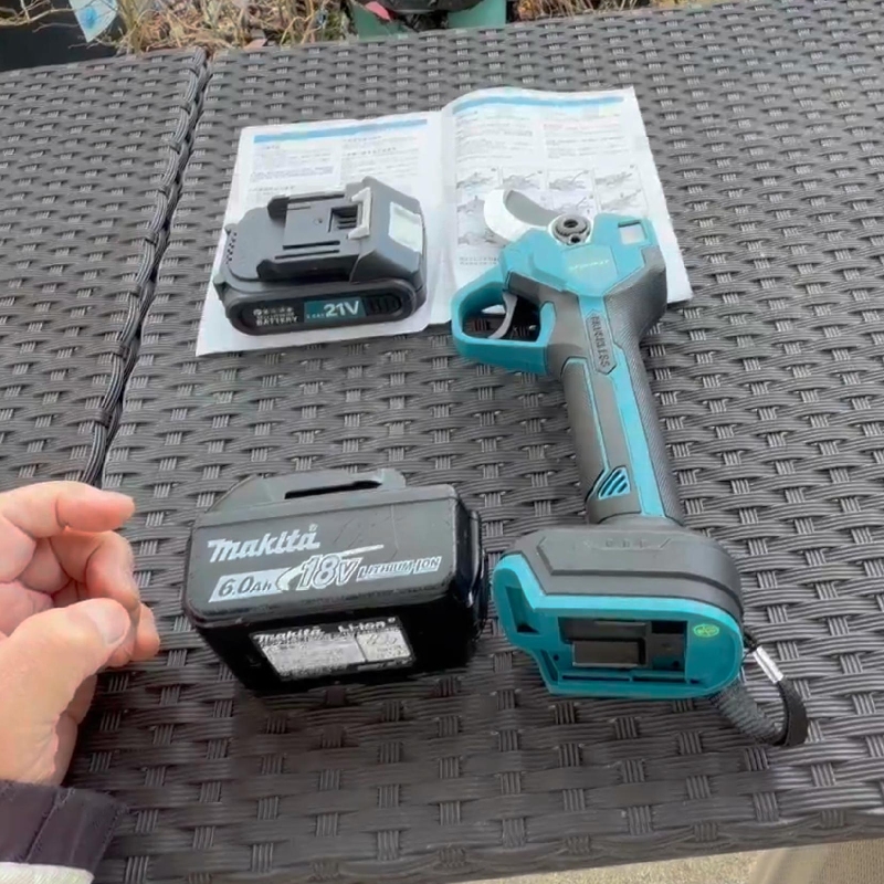 マキタ18Vバッテリー互換