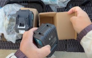 21V4Ahバッテリー