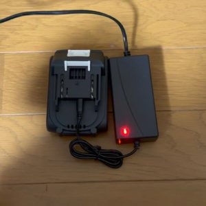 21V2Aバッテリー充電前